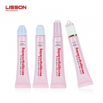 Lip Gloss Tube w/ 0° Degree Soft Silicone Applicator