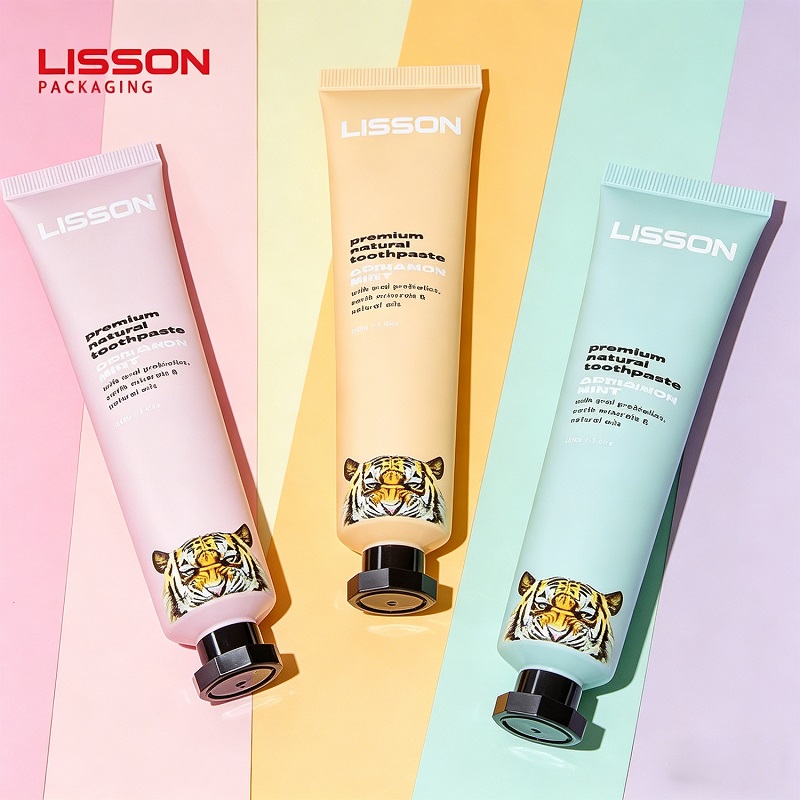 D30 cosmetic squeeze tube